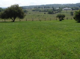 Mayapple Trl, Lewisburg, WV 24901