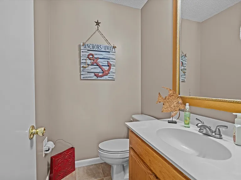 701 Loran Pointe Cir — Photo 33