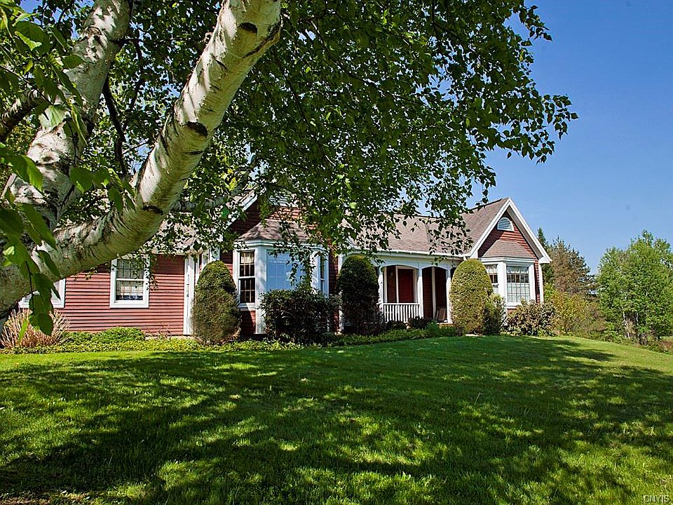 1st image of 1100 Eastview Dr