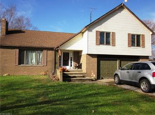 2473 Ranfield Rd, Mogadore, OH 44260