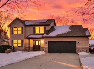 1908 Sibley View Ln, Northfield, MN 55057