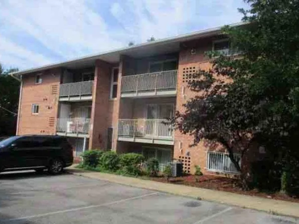 2760 Naylor Rd SE APT 104-N, Washington, DC 20020