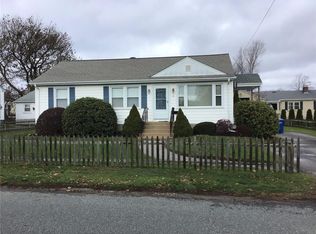 42 Parker Ave, Newport, RI 02840