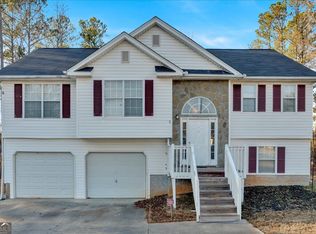 604 Princeton Dr, Dallas, GA 30157