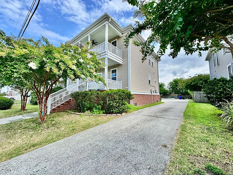 1123 W Ocean View Ave — Photo 60