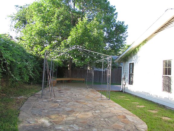 3rd image of 11604 Gunsmoke Cir