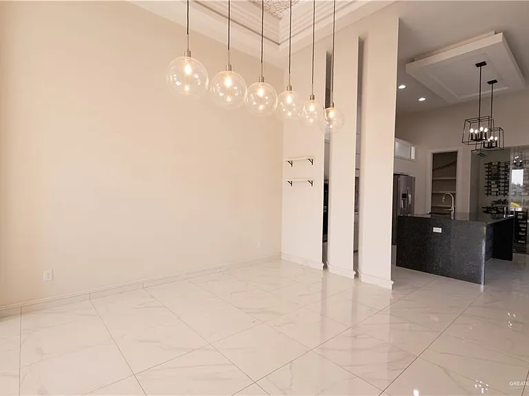3808 Wisteria Ave — Photo 9