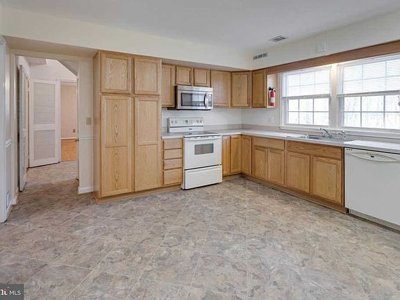 5th image of 5933 One Penny Dr