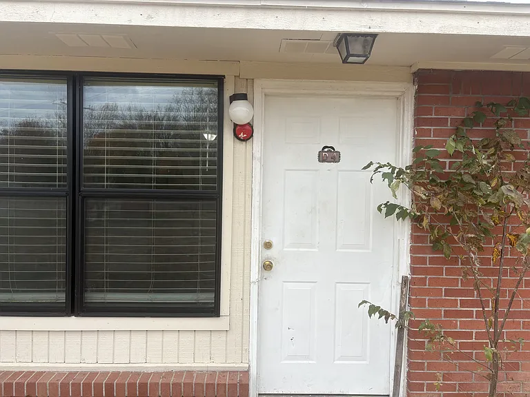 1030 Highway 82A #A4 — Photo 1