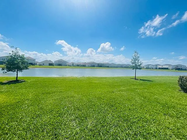 9381 SW Serapis Way — Photo 38