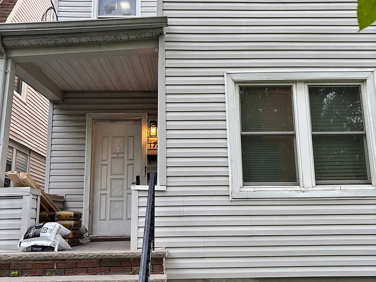 178 Humphrey St #1 — Photo 1