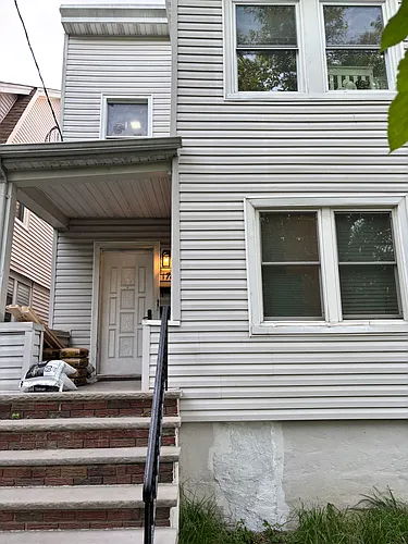 178 Humphrey St Photo 1