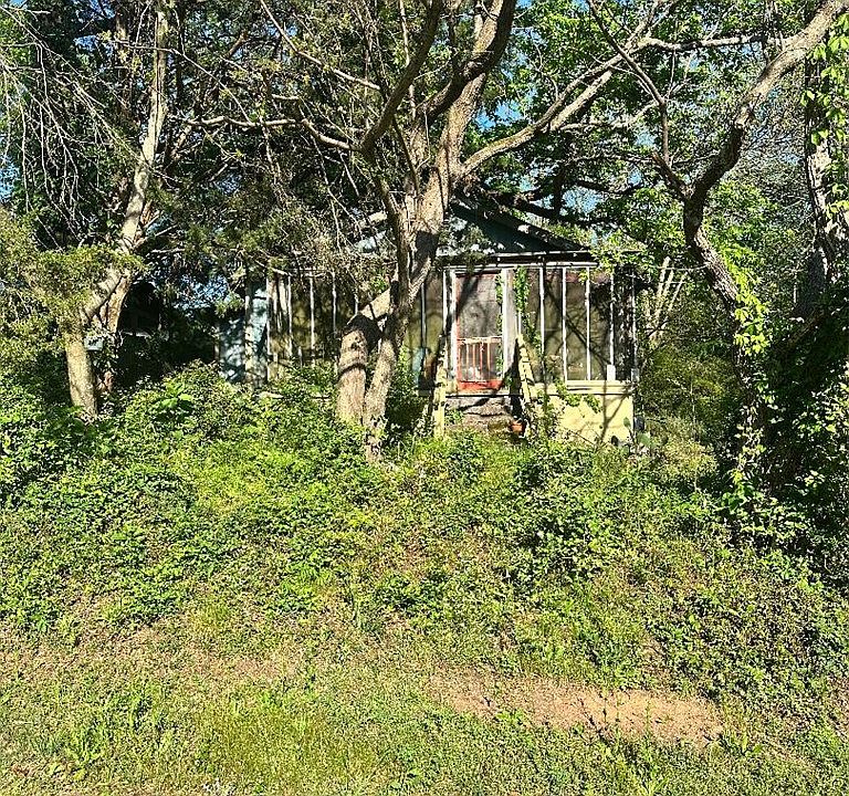 1st image of 546 Boykin St