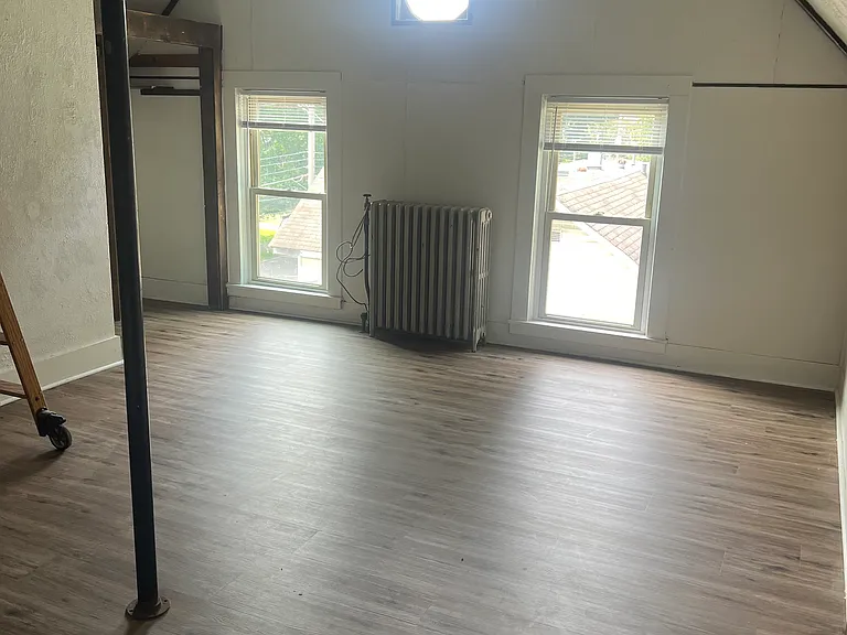 93 N Main St #5 — Photo 5
