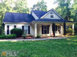 897 Flowers Rd, Molena, GA 30258