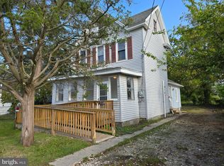 40 Maple St, Crisfield, MD 21817