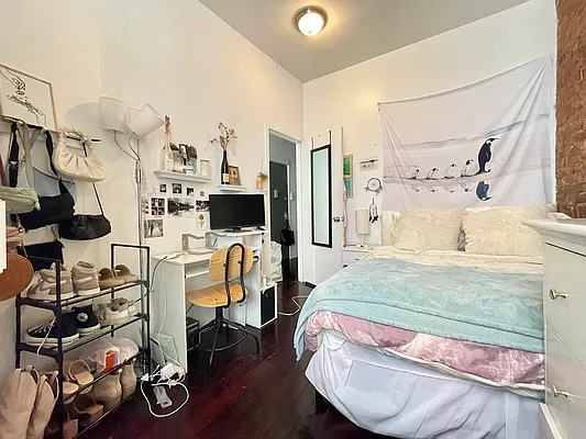 Rented by Corcoran | media 10