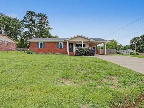 202 Plantation Ave, Cedartown, GA 30125