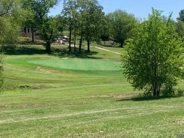 6500 Crescent Rim Dr, Ozawkie, KS 66070