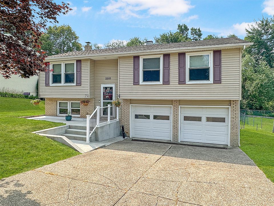 1st image of 2255 Delphos Dr