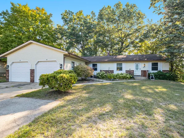 873 McCarty St NW, Grand Rapids, MI 49544