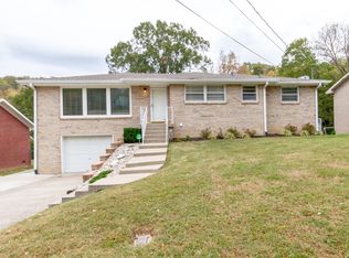 504 Holt Valley Rd, Nashville, TN 37221