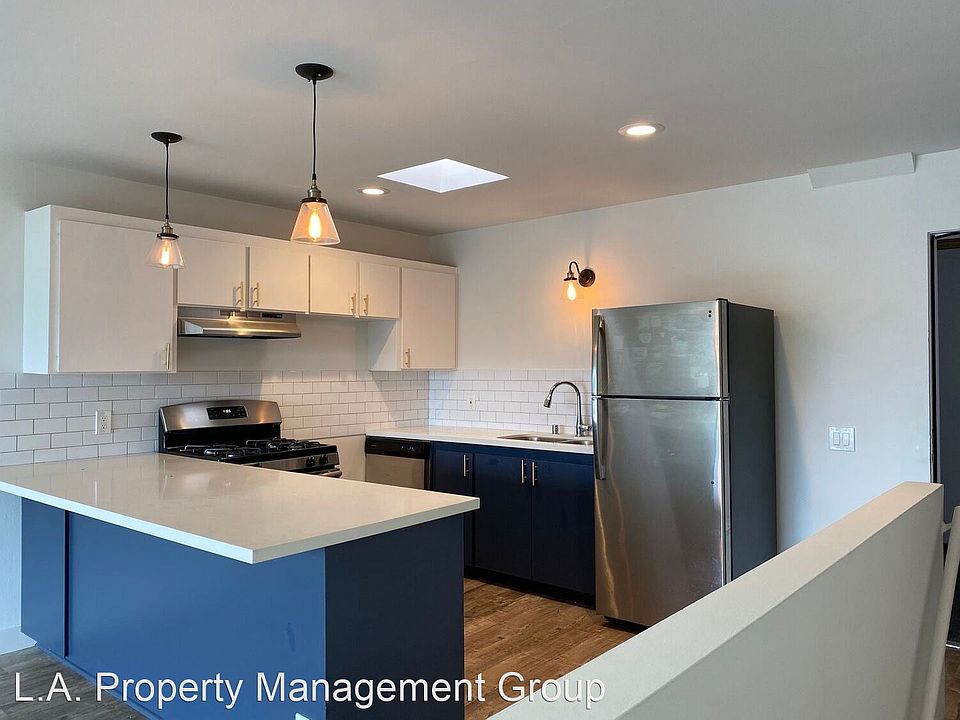 1st image of 2965 Waverly Dr #11