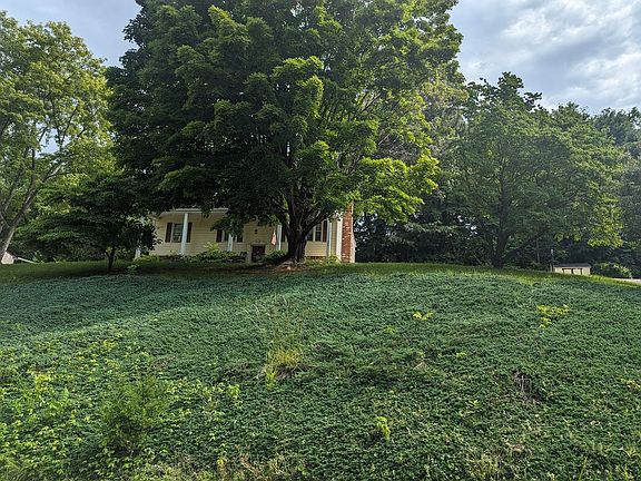 3rd image of 200 Old Furnace Rd