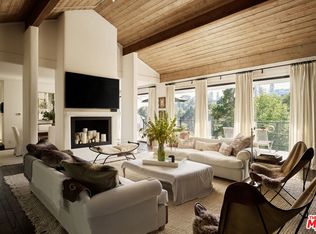 1583 Lindacrest Dr, Beverly Hills, CA 90210