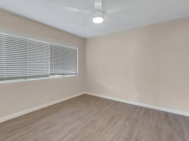 Brookside Apartments — Photo 14