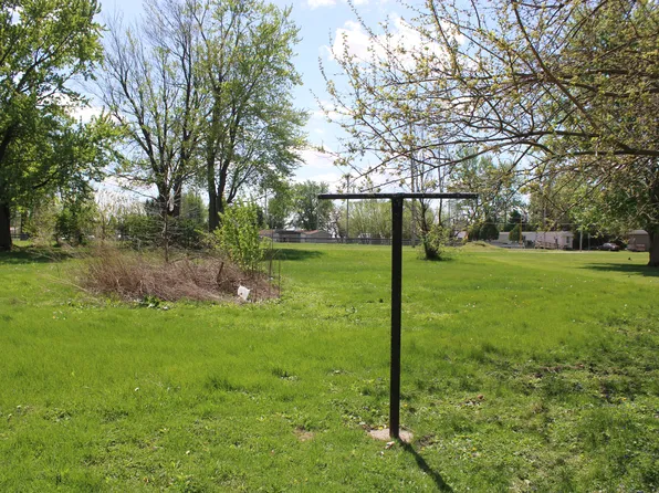 603 E Harrison St, Alexandria, IN 46001