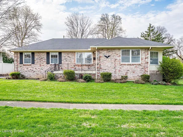308 Caroldale Ln, Woodland Hills, KY 40243