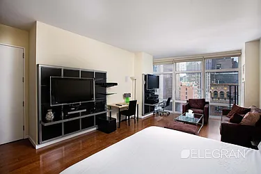 Rented by (Legacy) Elegran