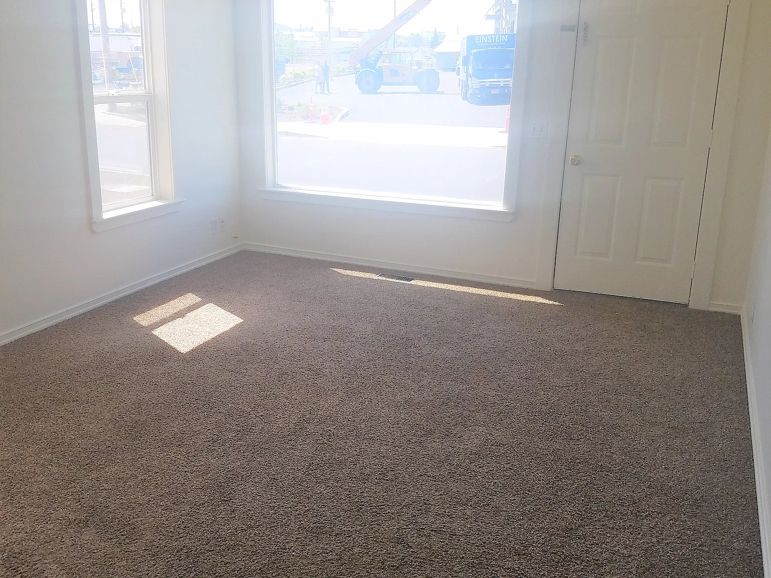 3 bed, 1232 sqft, $1,995 — Photo 2