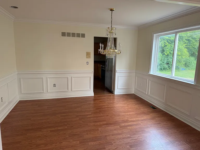 7137 Cambridge Dr — Photo 4