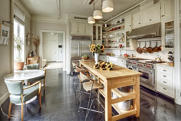 Sold by Brown Harris Stevens | media 25