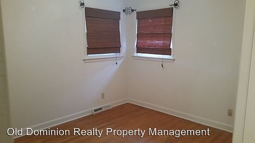 5th image of 1429 Crawford Ave