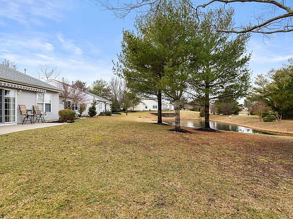 5th image of 677 Chancery Ln #677