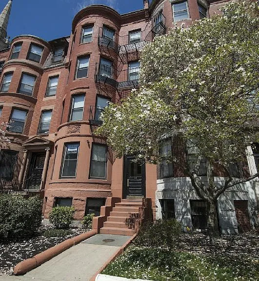 868 Beacon St #2 — Photo 5