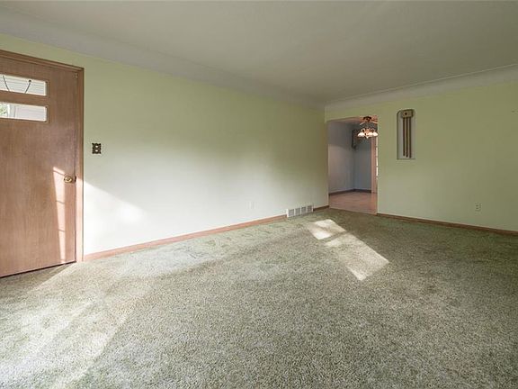 5th image of 11774 Lawndale Dr