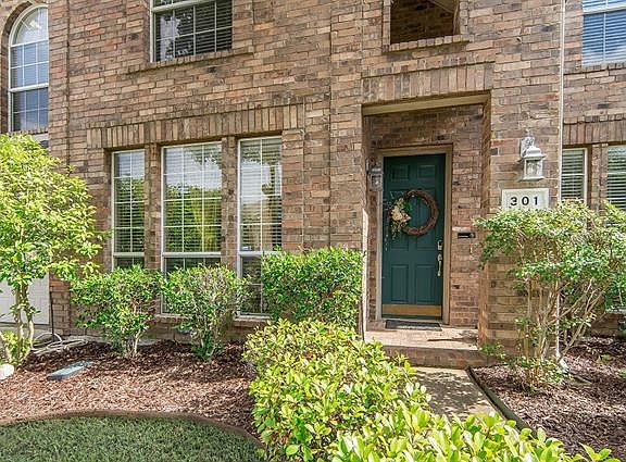 2nd image of 301 S Village Dr