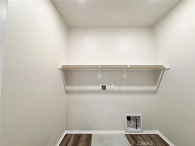 629 E Madeleine Privado — Photo 21
