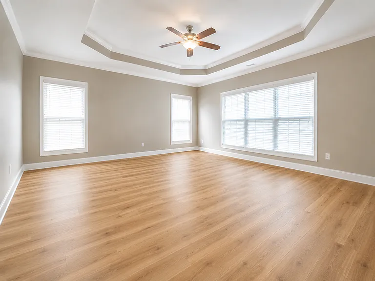 129 Belmont Dr — Photo 6