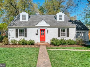 6822 Kincaid Ave, Falls Church, VA 22042