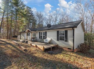 92 Suncrest Dr, Mars Hill, NC 28754