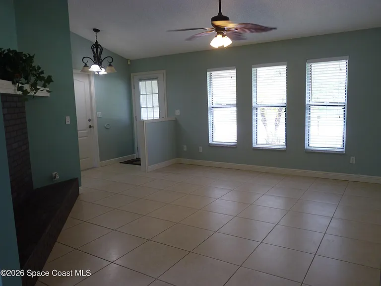 1105 Dallam Ave NW — Photo 5
