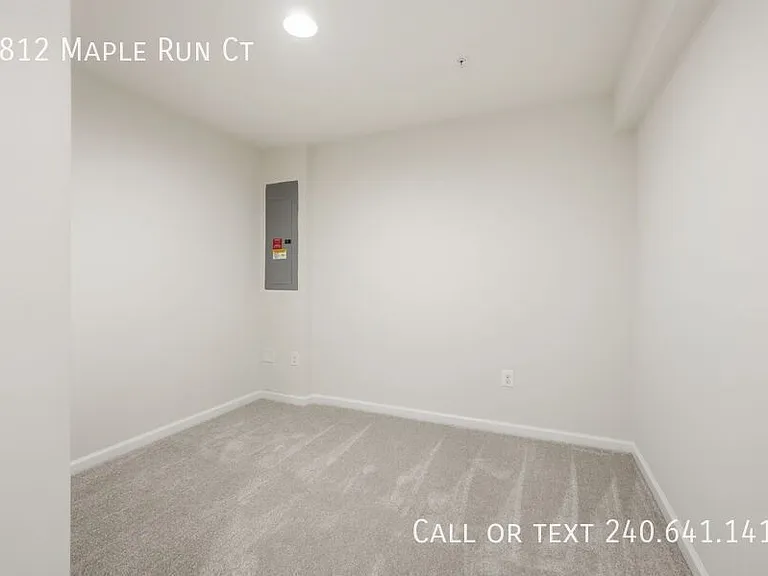 7812 Maple Run Ct — Photo 23