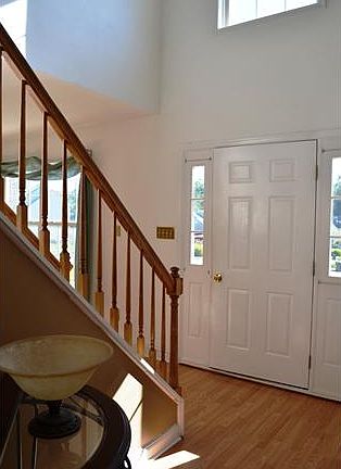 2-Story Foyer
