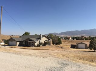 20478 Sycamore Dr, Golden Hills, CA 93561