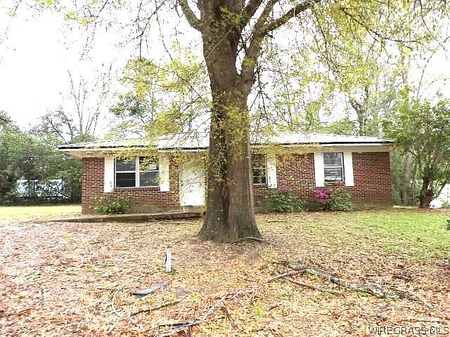 1st image of 14 Meadow Grove Ct